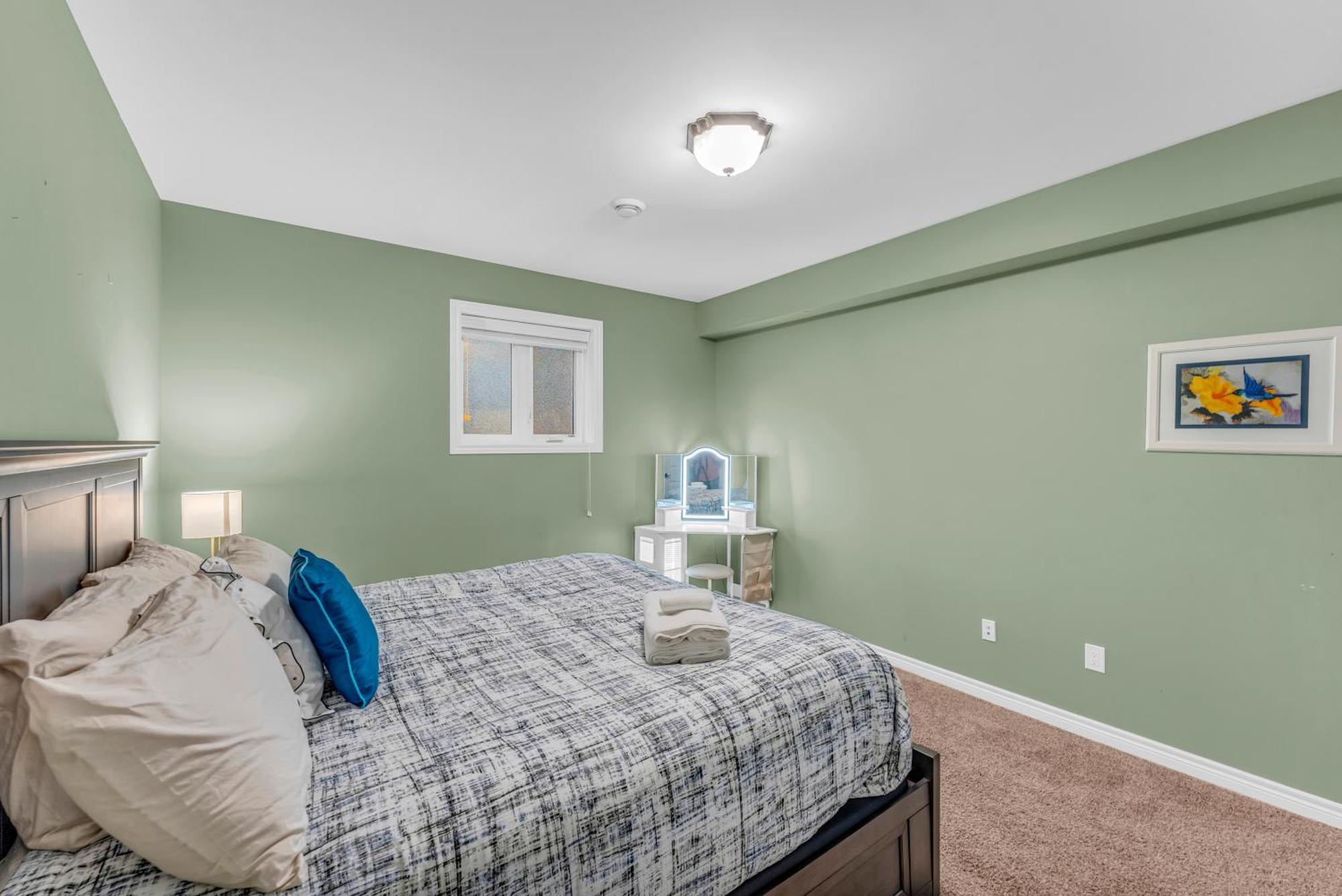 Holiday home Royal Luxury - Mins From Falls With Pool Table Niagara Falls
