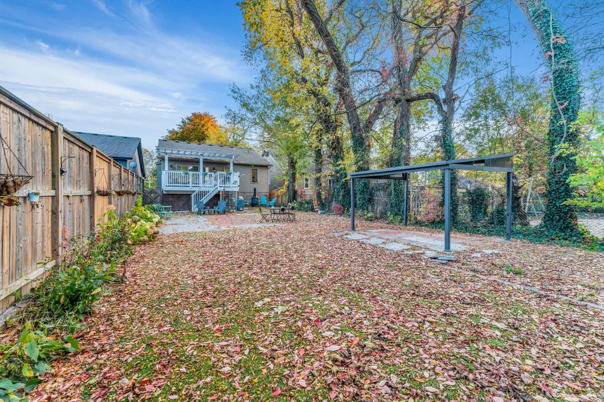 Royal Luxury - Mins From Falls With Pool Table * Niagara Falls