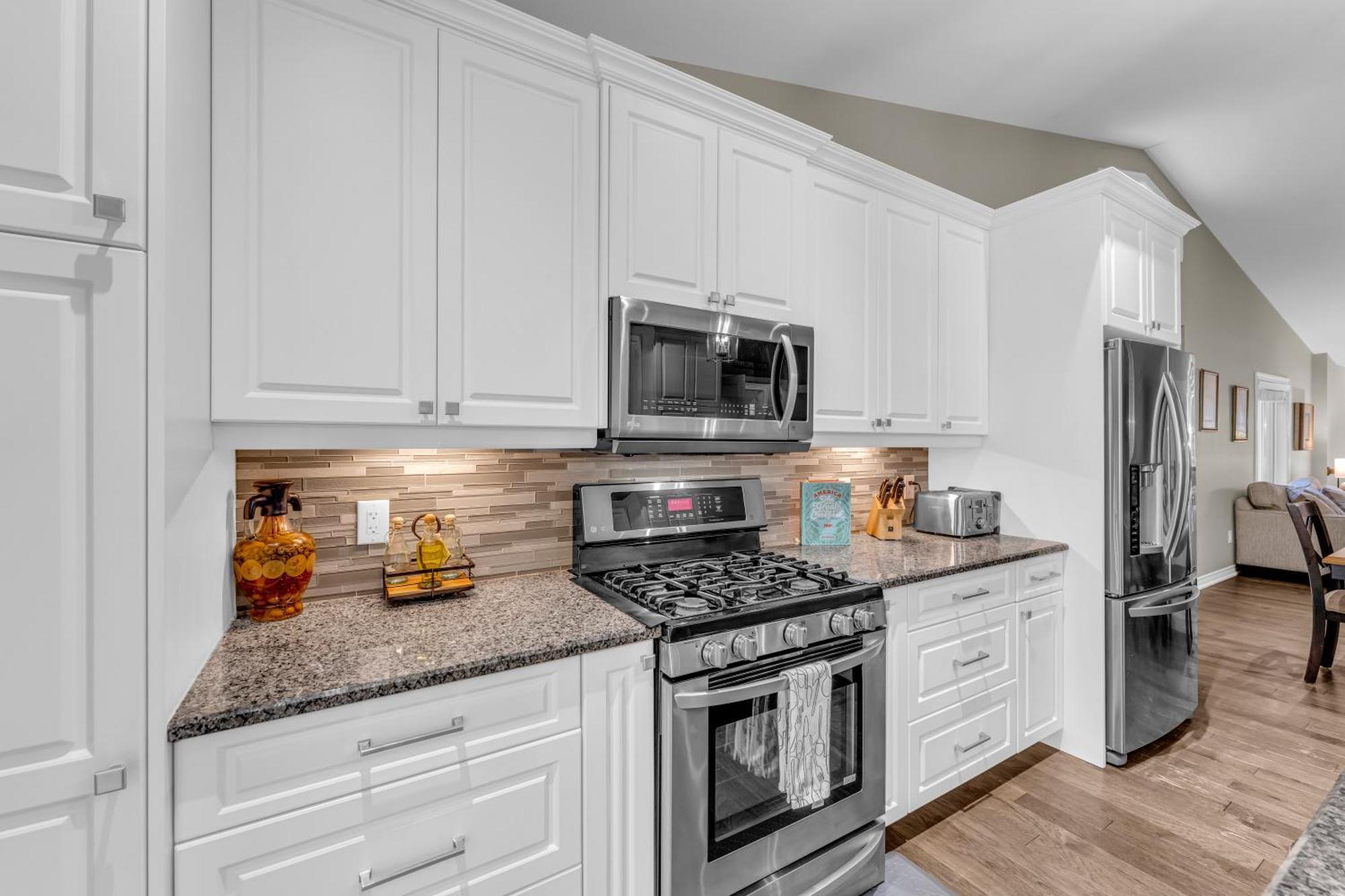 Royal Luxury - Mins From Falls With Pool Table