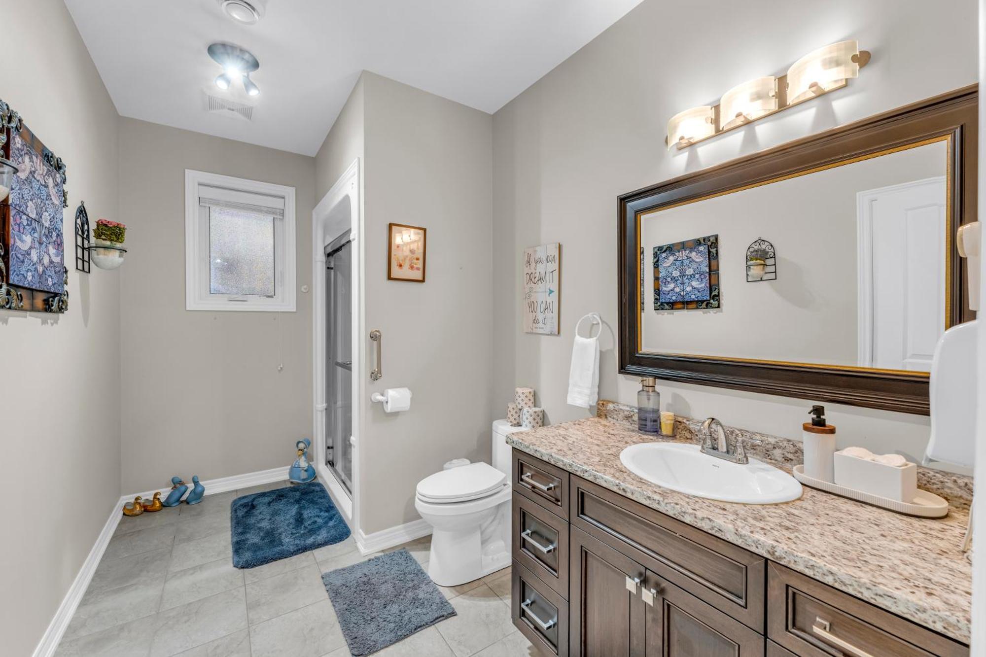 Holiday home Royal Luxury - Mins From Falls With Pool Table Niagara Falls